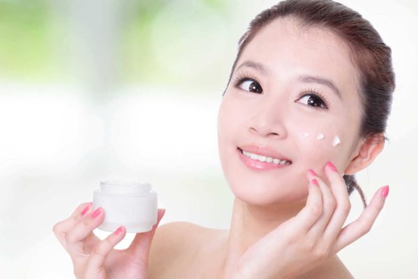 Kem dưỡng sáng da giúp da rạng rỡ hơn mỗi ngày