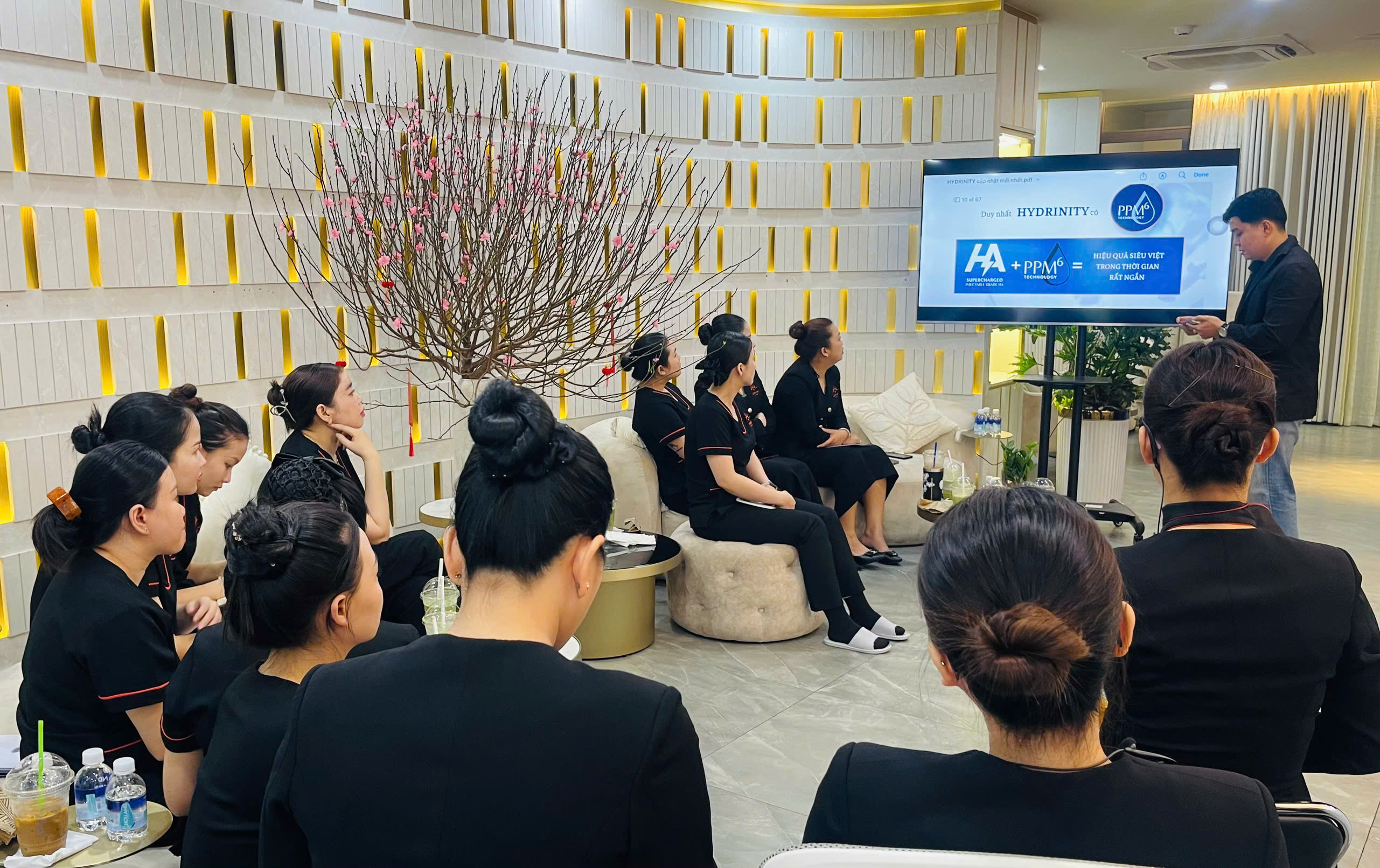 Hydrinity x Lumira – Công Nghệ Mới Cho Làn Da Nhạy Cảm